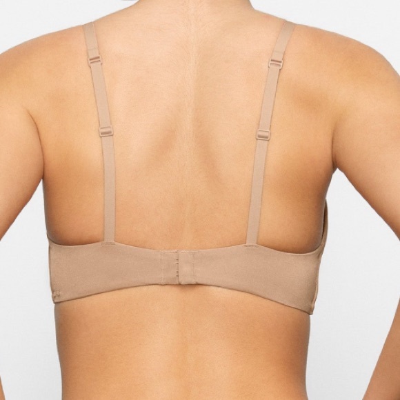 SKIMS NWT T-SHIRT DEMI BRA Wireless Form OCHRE Lightly Lined Pads 34C - Picture 3 of 8